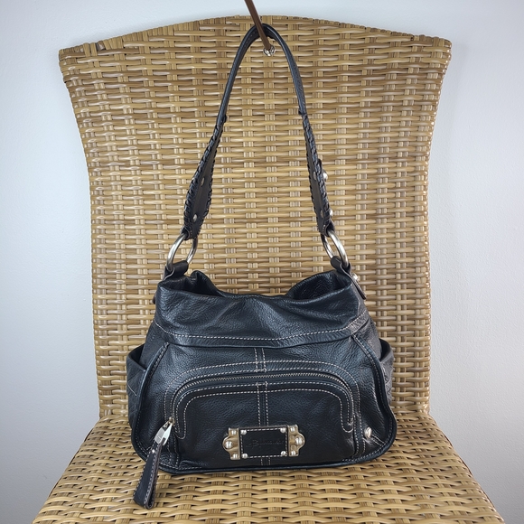 B. Makowsky Black Leather Shoulder Bag Purse Silver Tone Studs Hardware - Picture 1 of 16